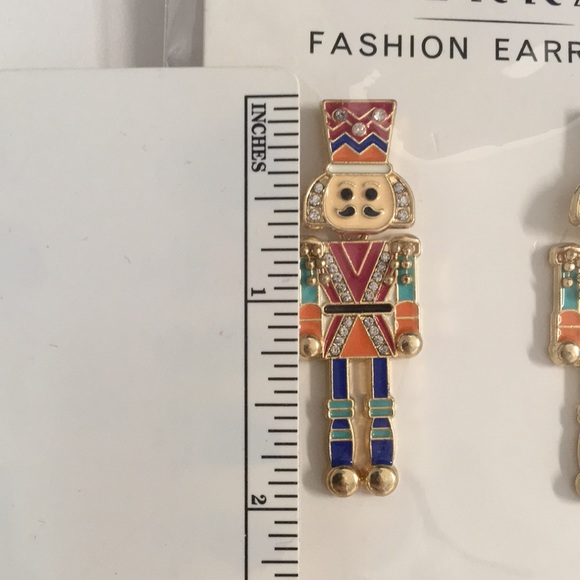 Nutcracker earrings - Picture 3 of 3